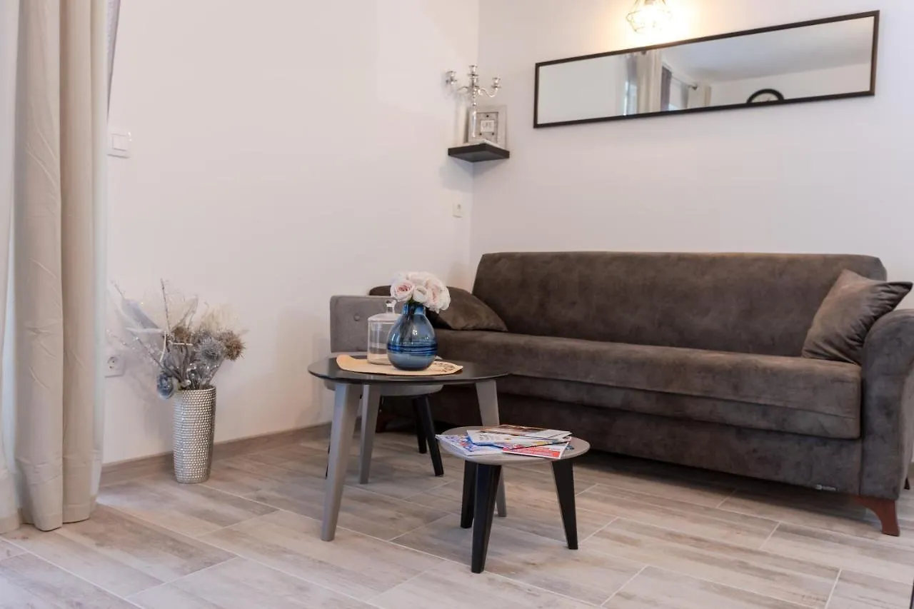 Sangalo Apartment Τρογκίρ Κροατία